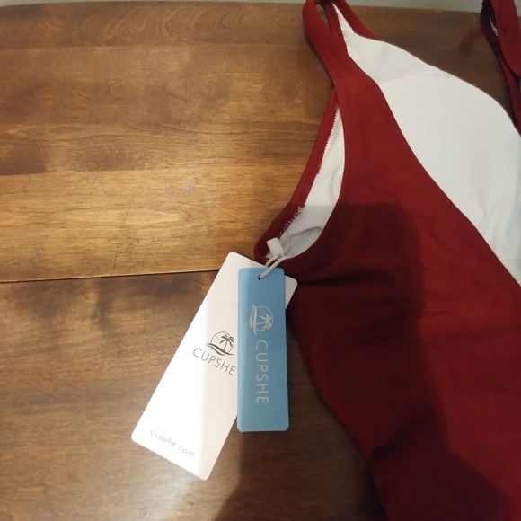 Wrap style wrap one piece bathing suit - Picture 3 of 4